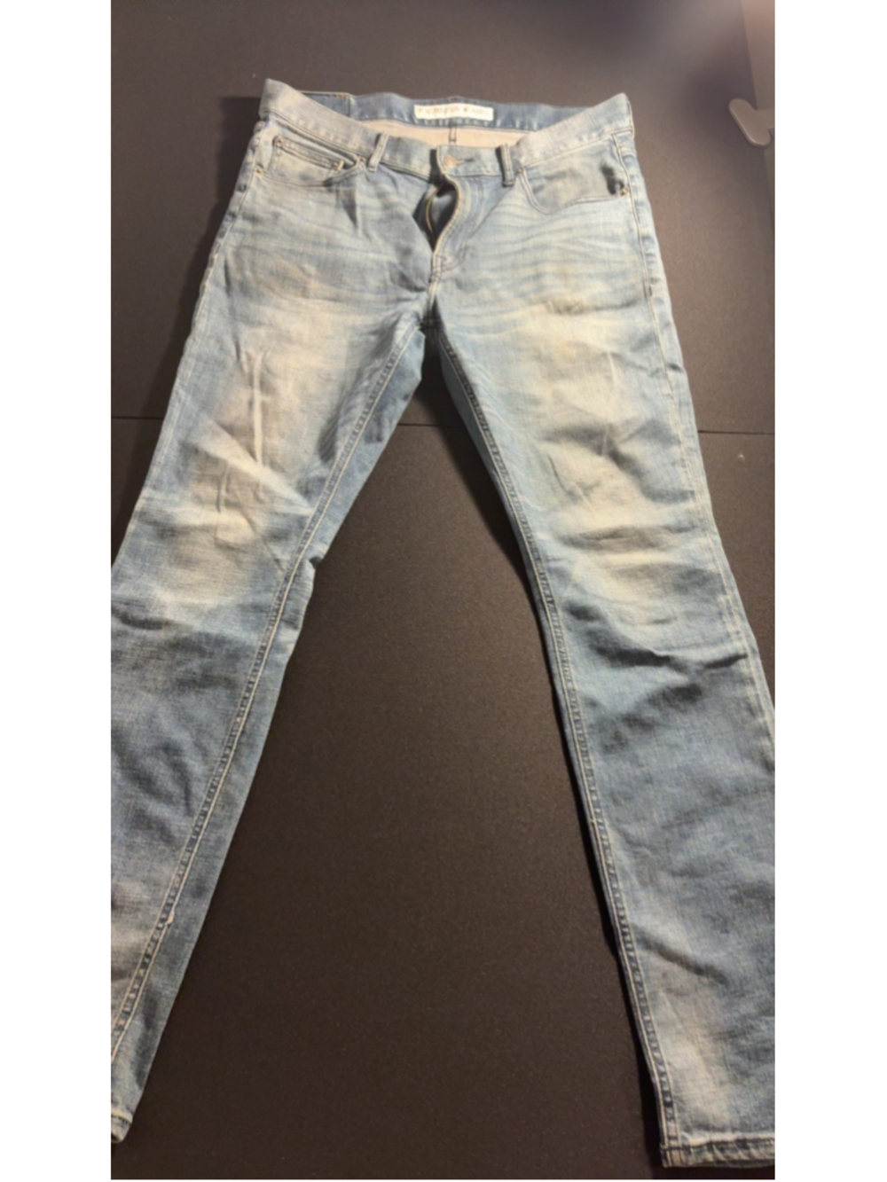 Express Men's Alec Skinny Fit Light Wash Jeans 34x32